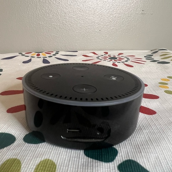 Amazon Echo Dot (2nd Generation) Smart Speaker - Black (Speaker Only) - Picture 3 of 5